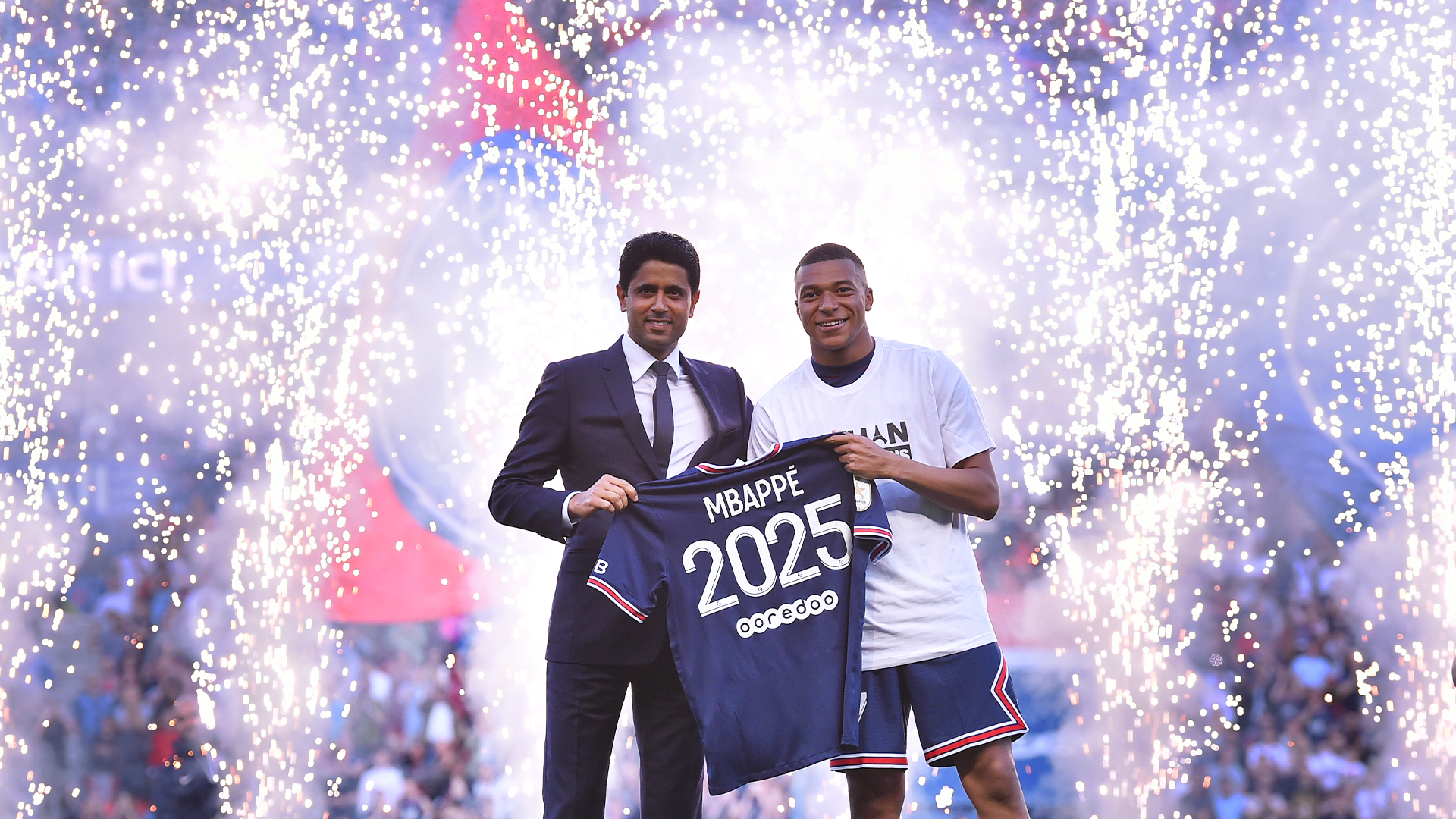 Kylian Mbappé renova o contrato com o Paris saintGermain Até 2025