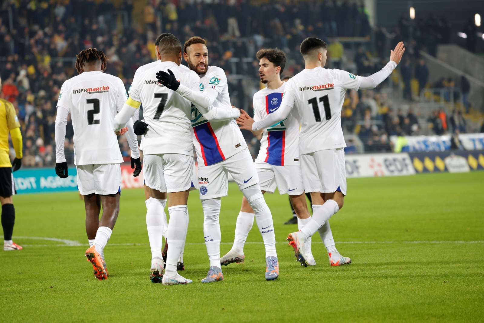 Com golaço de Mbappé, PSG vence Real Madrid por 1 a 0 na Champions League